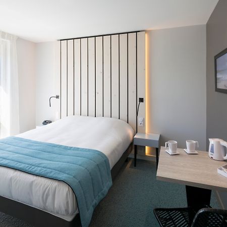 Logis Hotel Les Pins - Operalia Balaruc-les-Bains Bagian luar foto