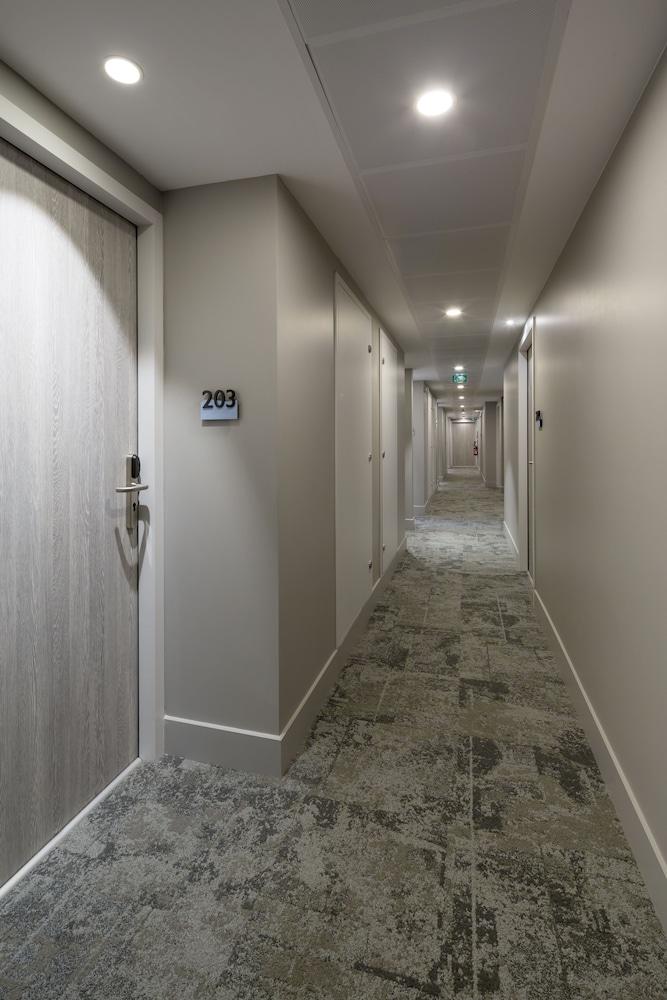 Logis Hotel Les Pins - Operalia Balaruc-les-Bains Bagian luar foto