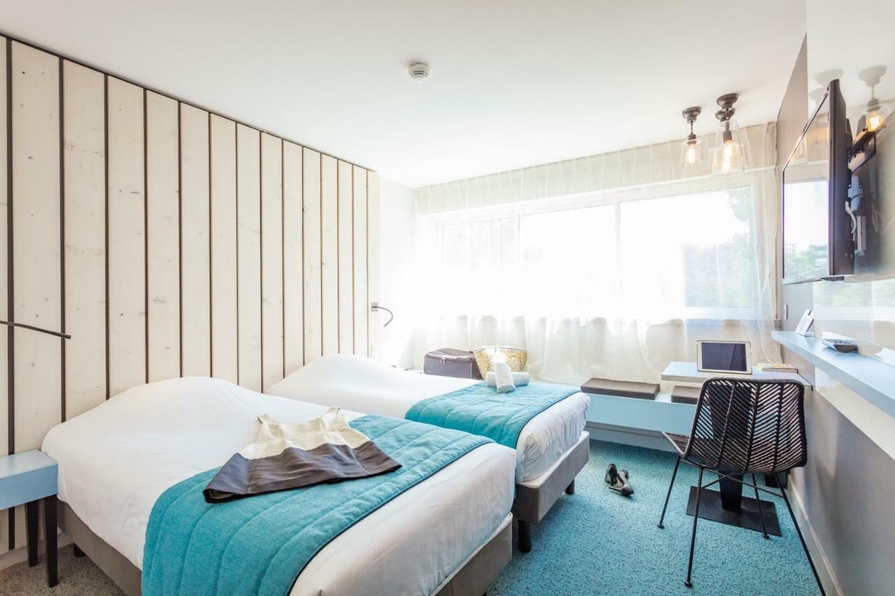 Logis Hotel Les Pins - Operalia Balaruc-les-Bains Bagian luar foto