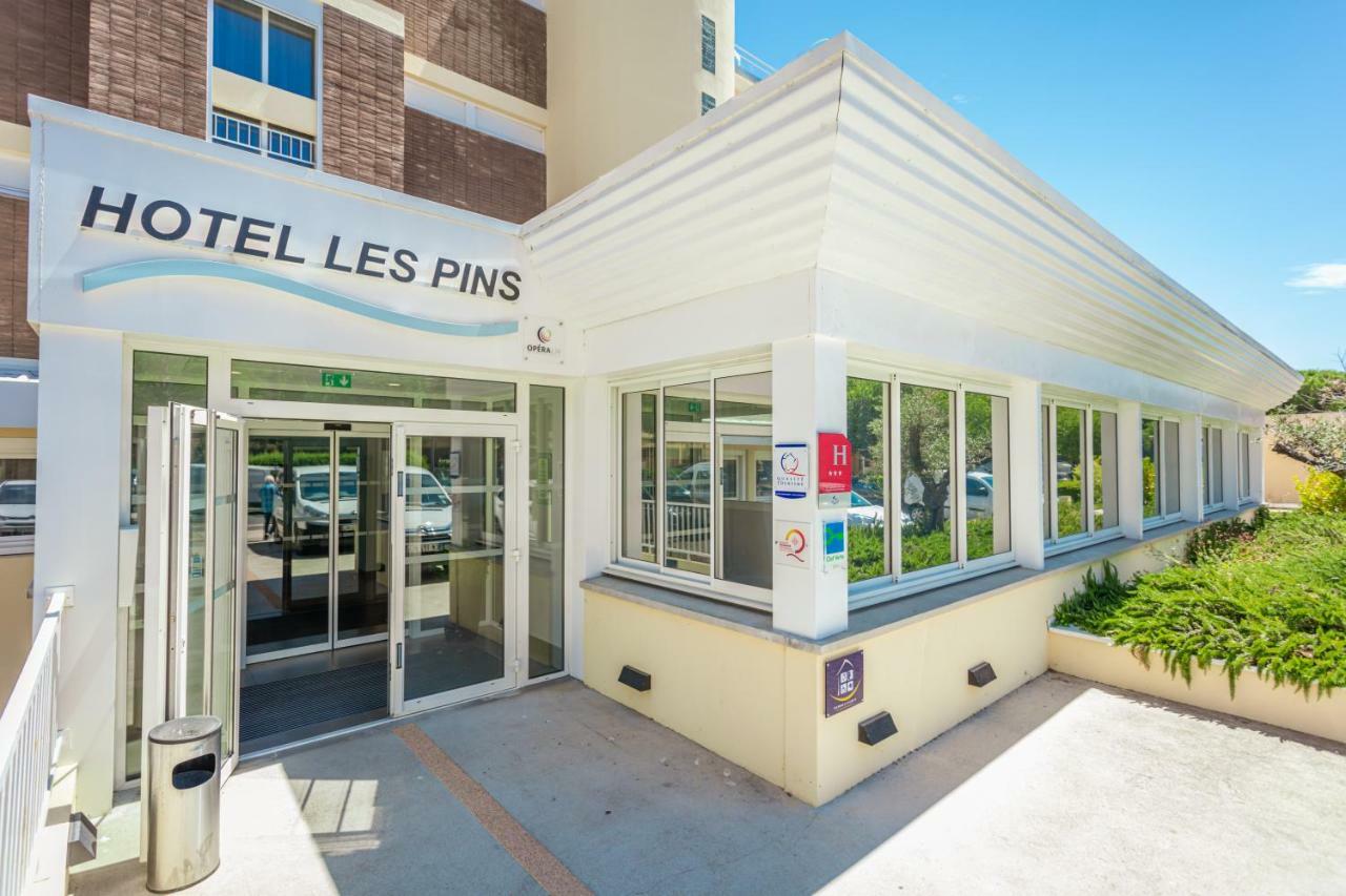 Logis Hotel Les Pins - Operalia Balaruc-les-Bains Bagian luar foto